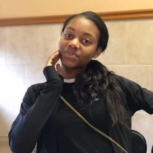 Meet your Posher, Resha